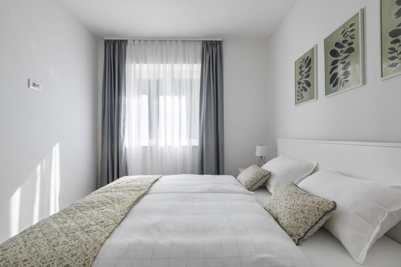 Cool Suite Split Luaran gambar