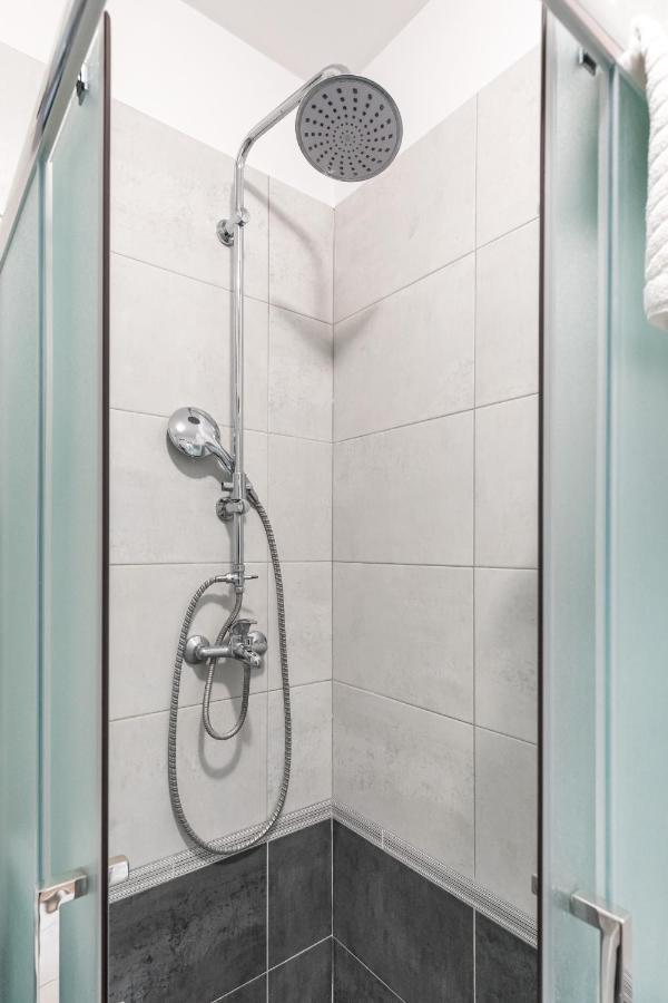 Cool Suite Split Luaran gambar
